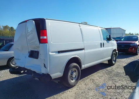 2022 Chevrolet Express Cargo Rwd 2500 Regular Wheelbase Wt from USA, damaged, VIN 1GCWGAFP6N1258797